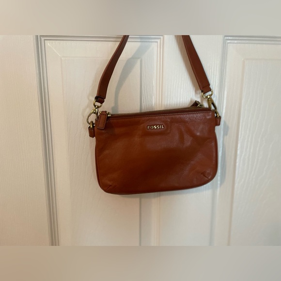 Fossil small leather shoulder bag detachable strap 8x5.5 in Host pick ๐๐๐๐ - Picture 6 of 7